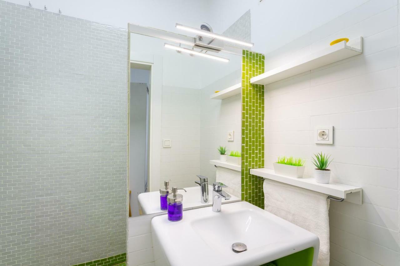 Apartamento Atarazanas Malaga Centro Historico Εξωτερικό φωτογραφία